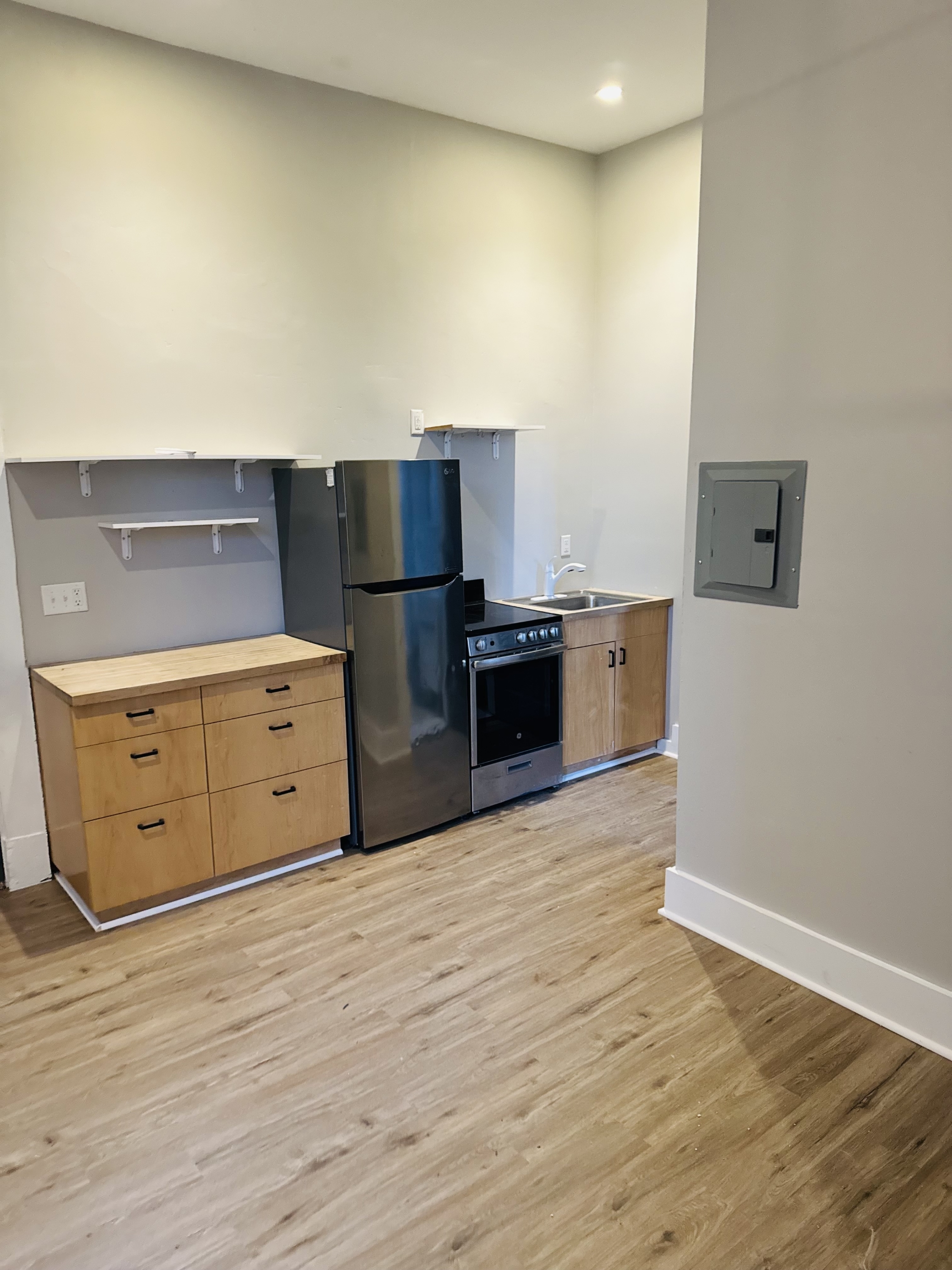 205 West McMicken Avenue - 2R